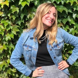 Meet your Posher, Kayla